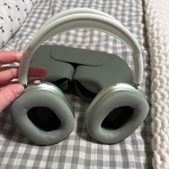 Apple AirPod Max - Picture 4 of 6